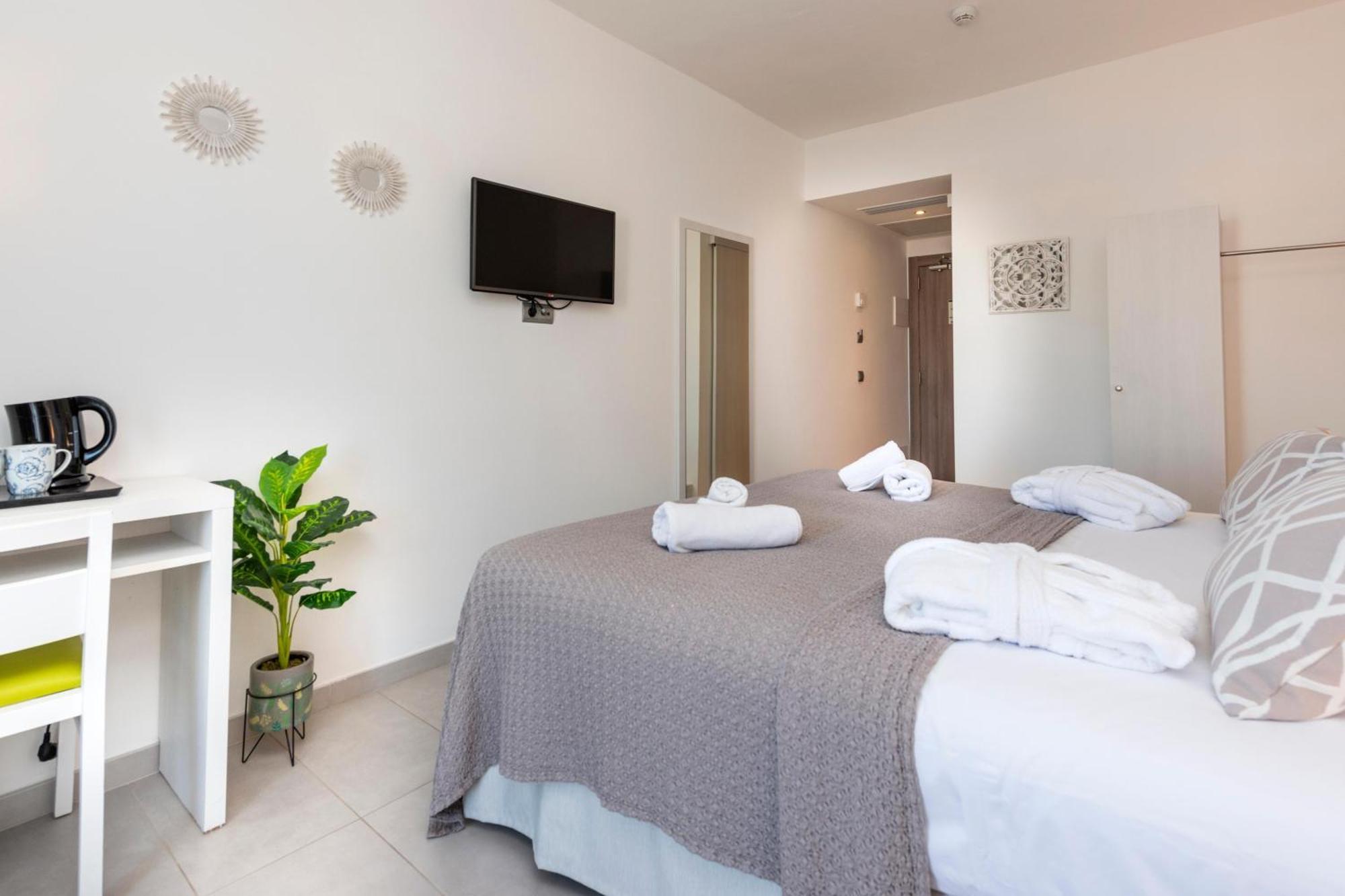 Hotel Puchet Ibiza San Antonio  Exteriör bild
